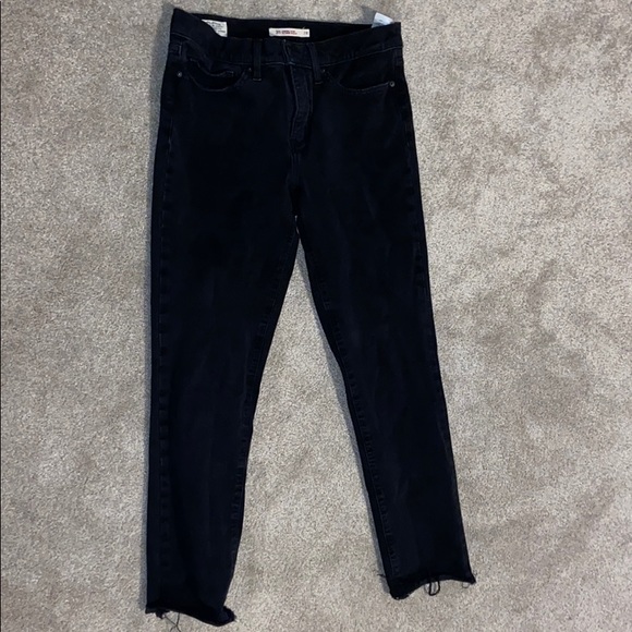 LEVIS 311 Shaping Skinny Black Jeans - Picture 1 of 3
